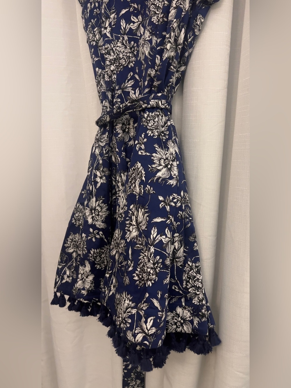Alice & Olivia NWT Blue Lucy Floral Tassel Trim Mini Dress Sizes 8 & 10 - Picture 13 of 14